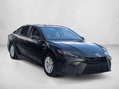 2025 Toyota Camry LE (Natl)