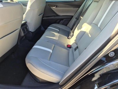 2025 Toyota Camry SE (SE)