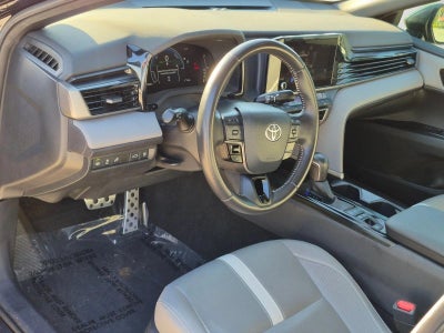 2025 Toyota Camry SE (SE)