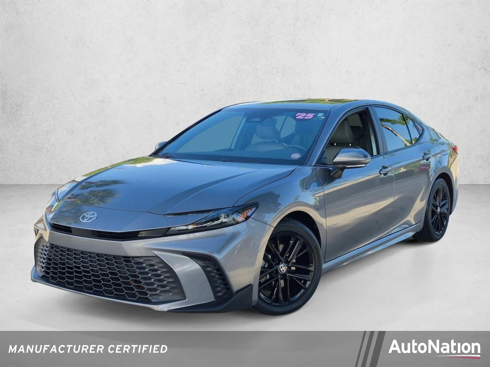2025 Toyota Camry SE (SE)