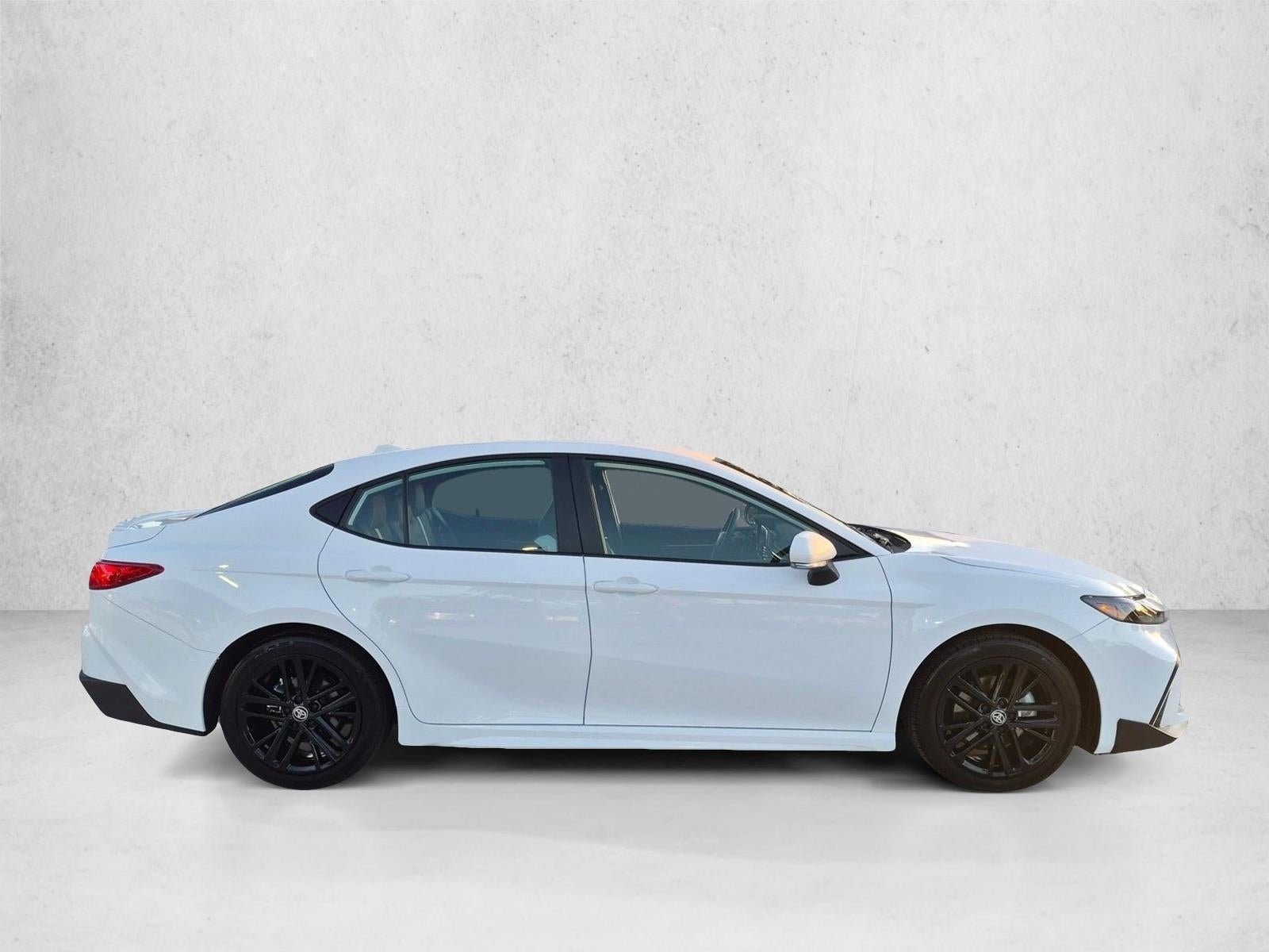 2026 Toyota Camry SE (SE)