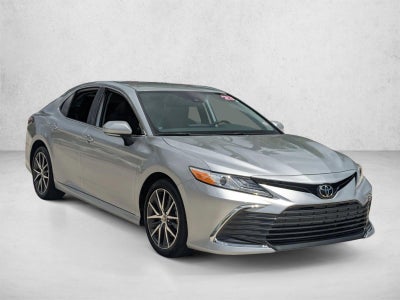2023 Toyota Camry XLE Auto (SE)