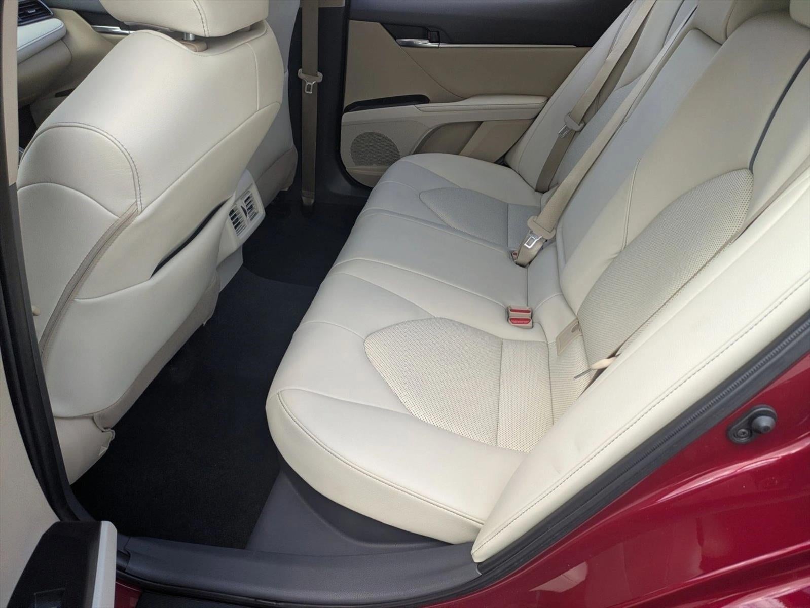 2022 Toyota Camry Hybrid XLE CVT (Natl)