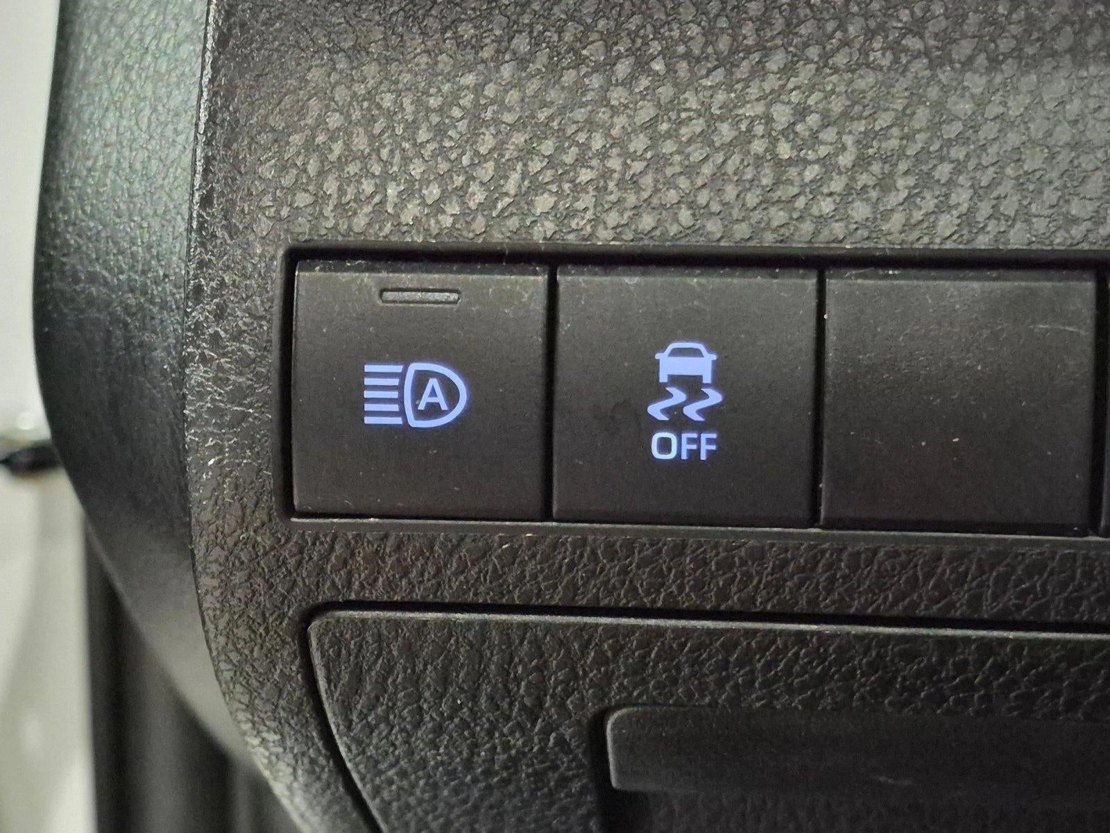 2020 Toyota Camry Hybrid XLE CVT (Natl)