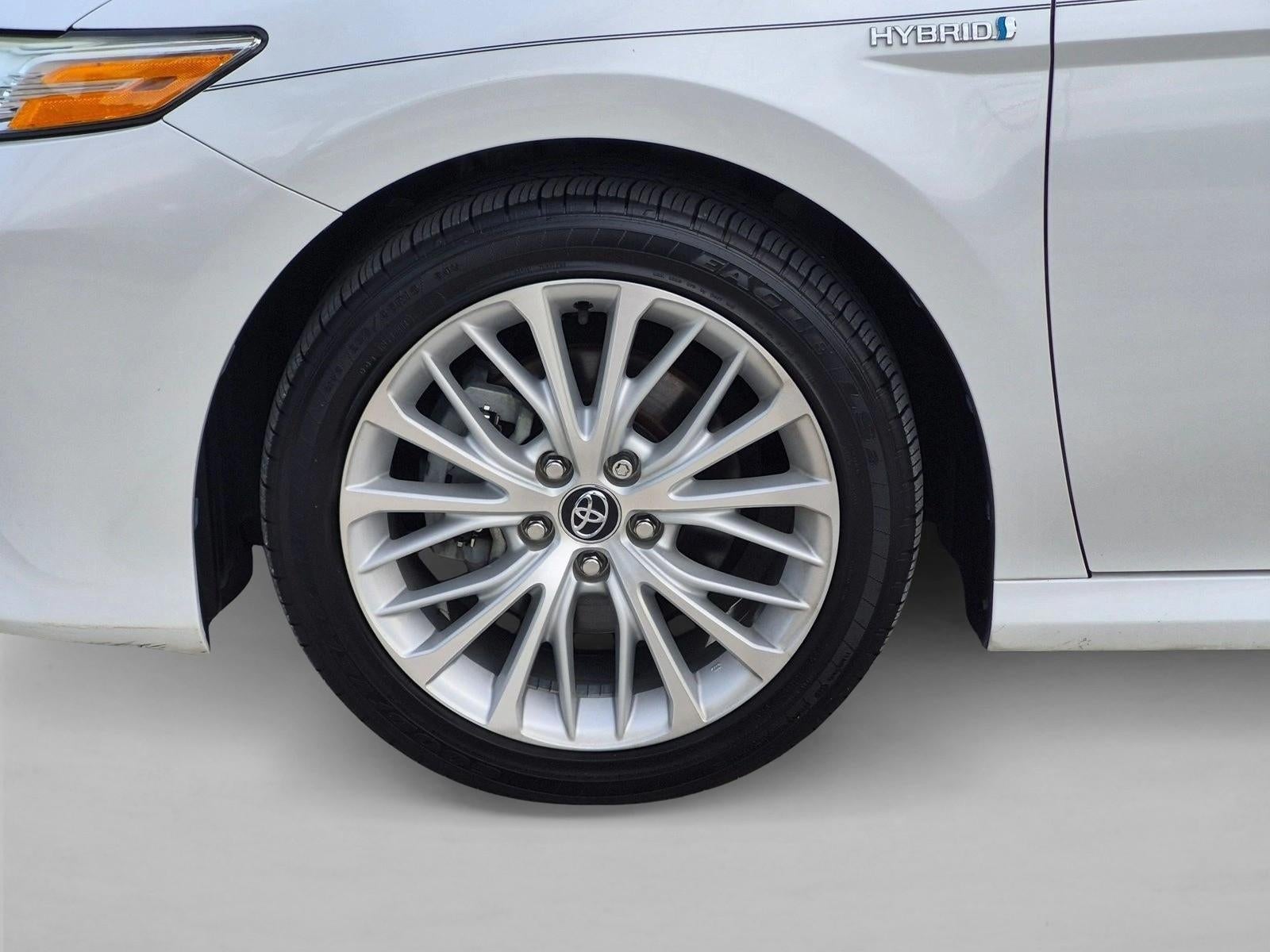 2020 Toyota Camry Hybrid XLE CVT (Natl)