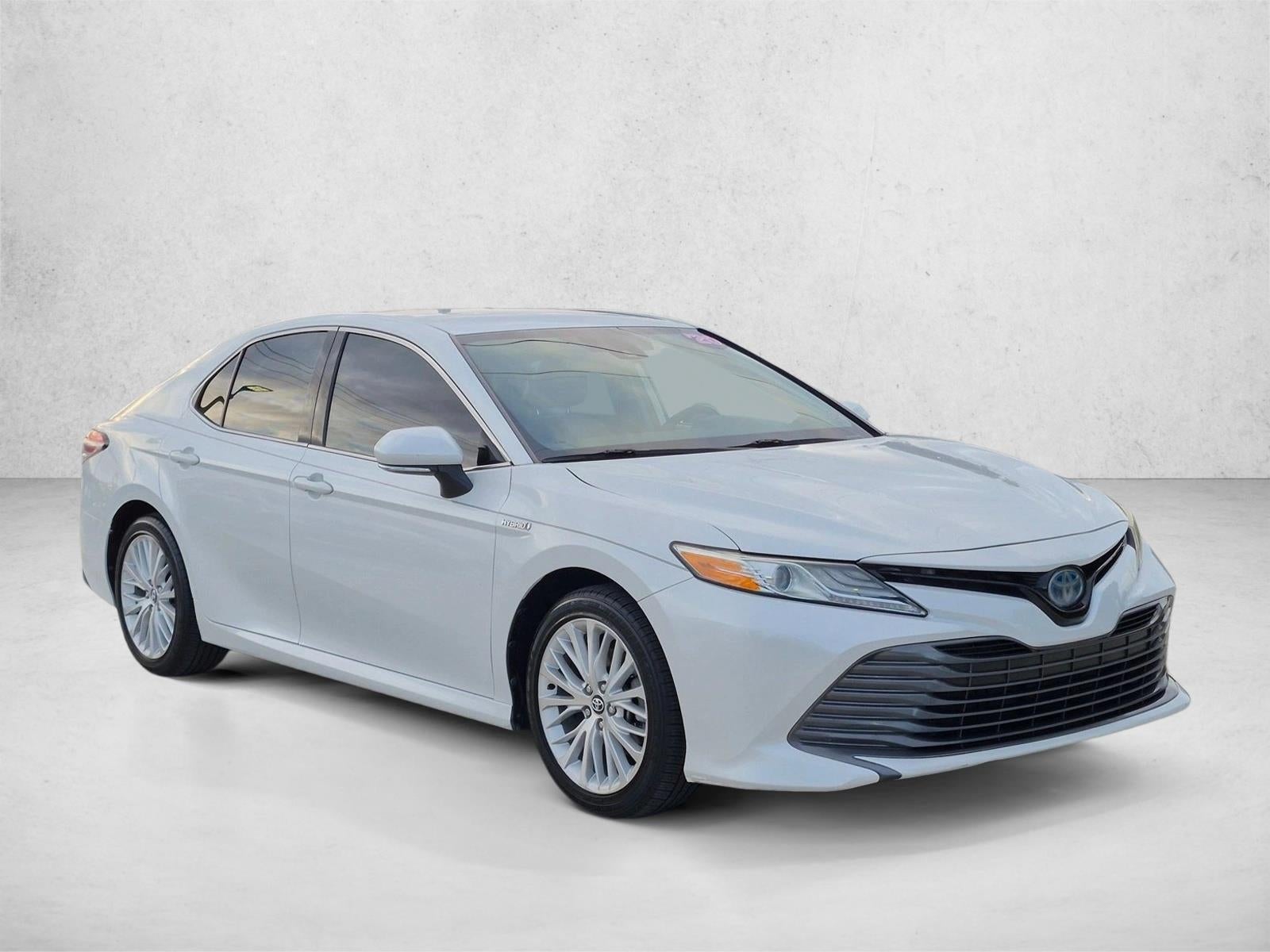 2020 Toyota Camry Hybrid XLE CVT (Natl)