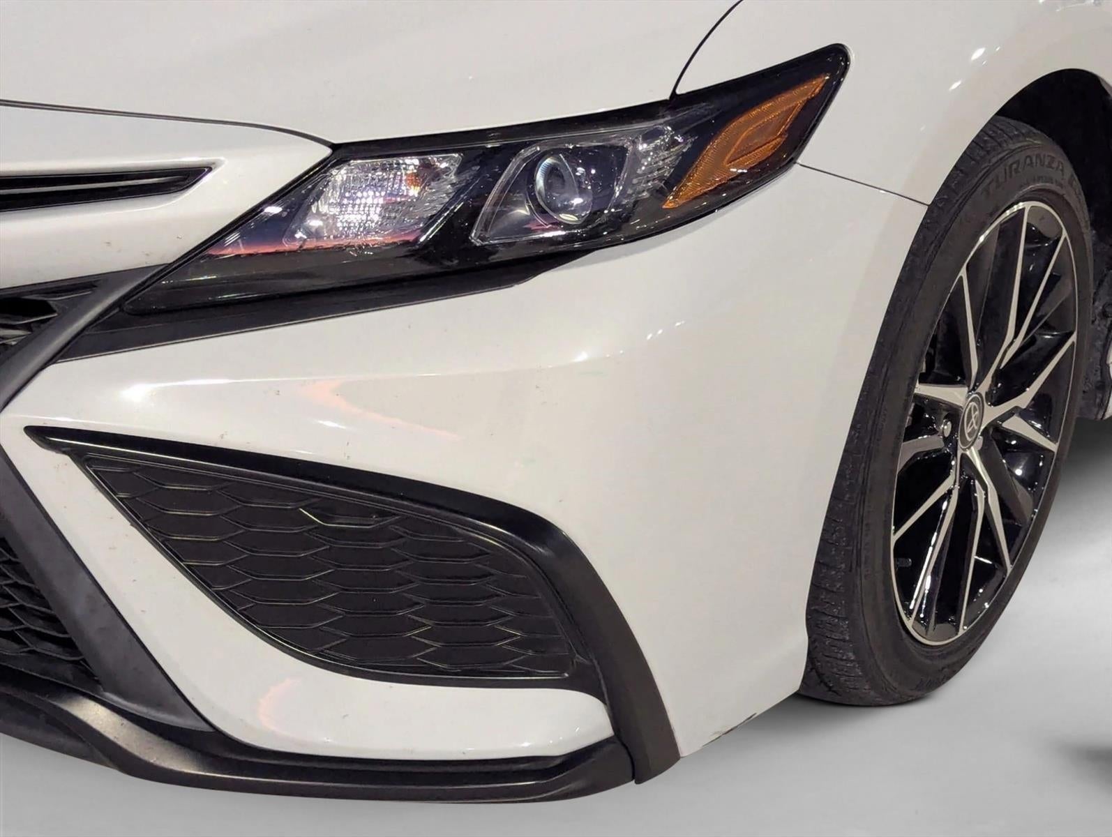 2023 Toyota Camry SE Auto (SE)