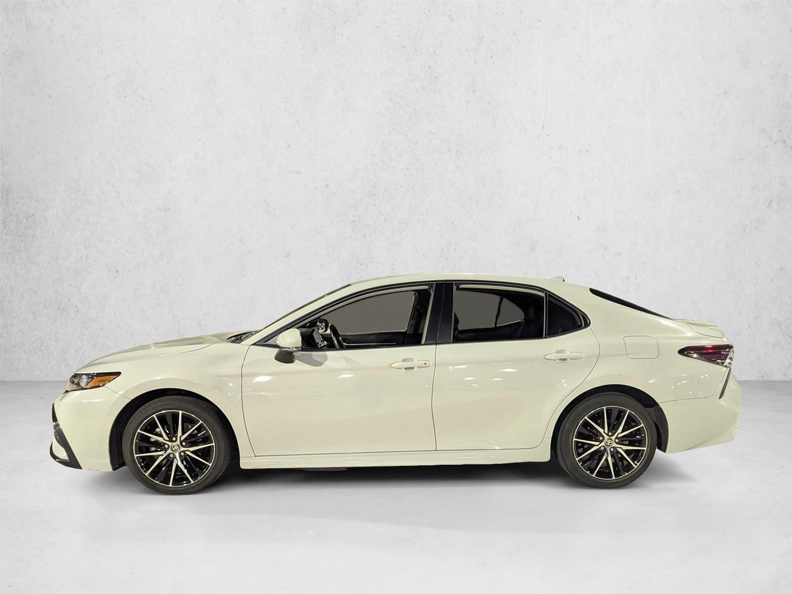 2023 Toyota Camry SE Auto (SE)