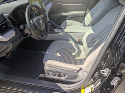 2023 Toyota Camry SE Auto (SE)