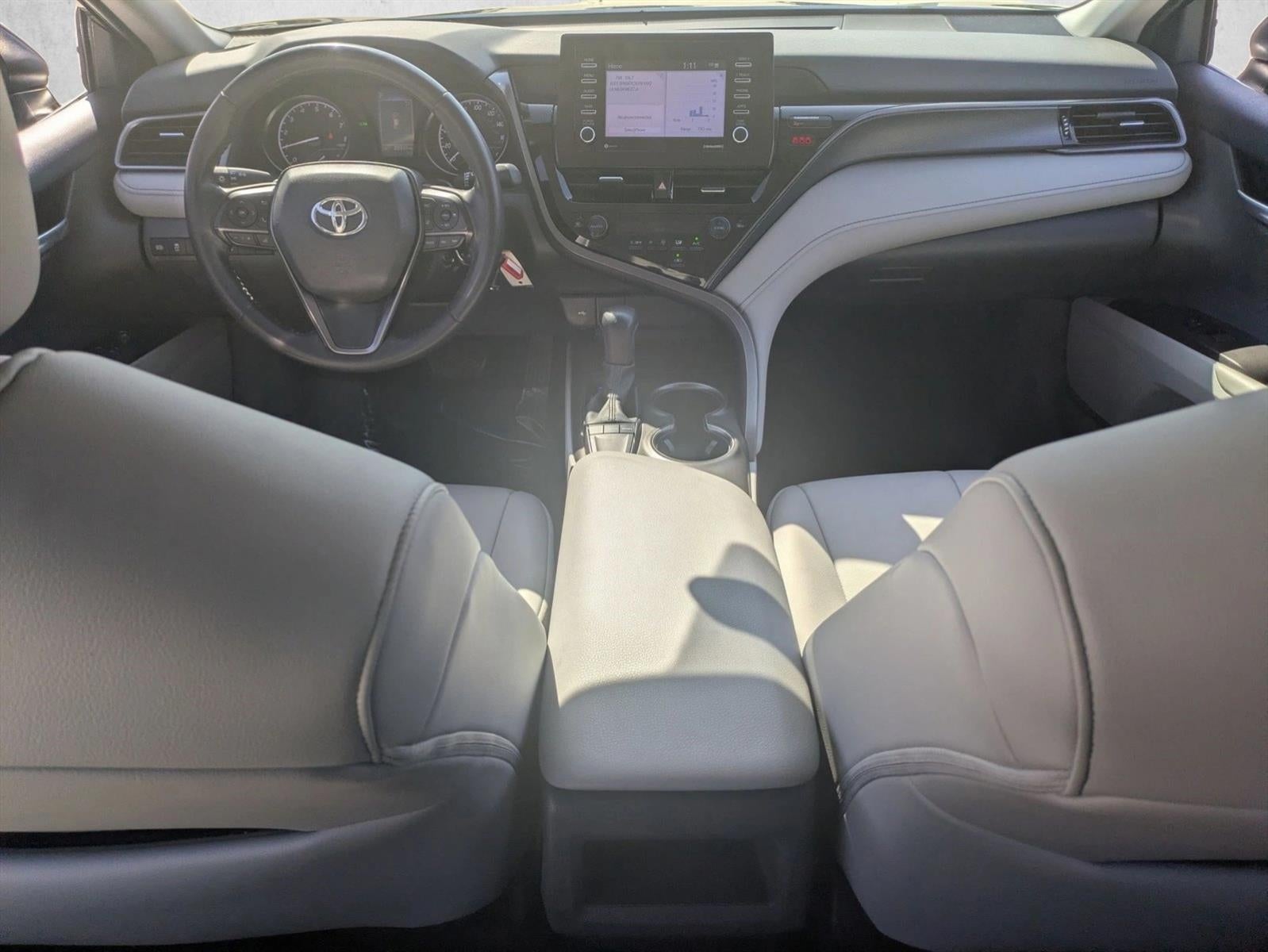 2023 Toyota Camry SE Auto (SE)