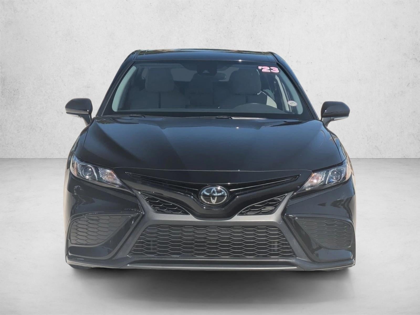 2023 Toyota Camry SE Auto (SE)