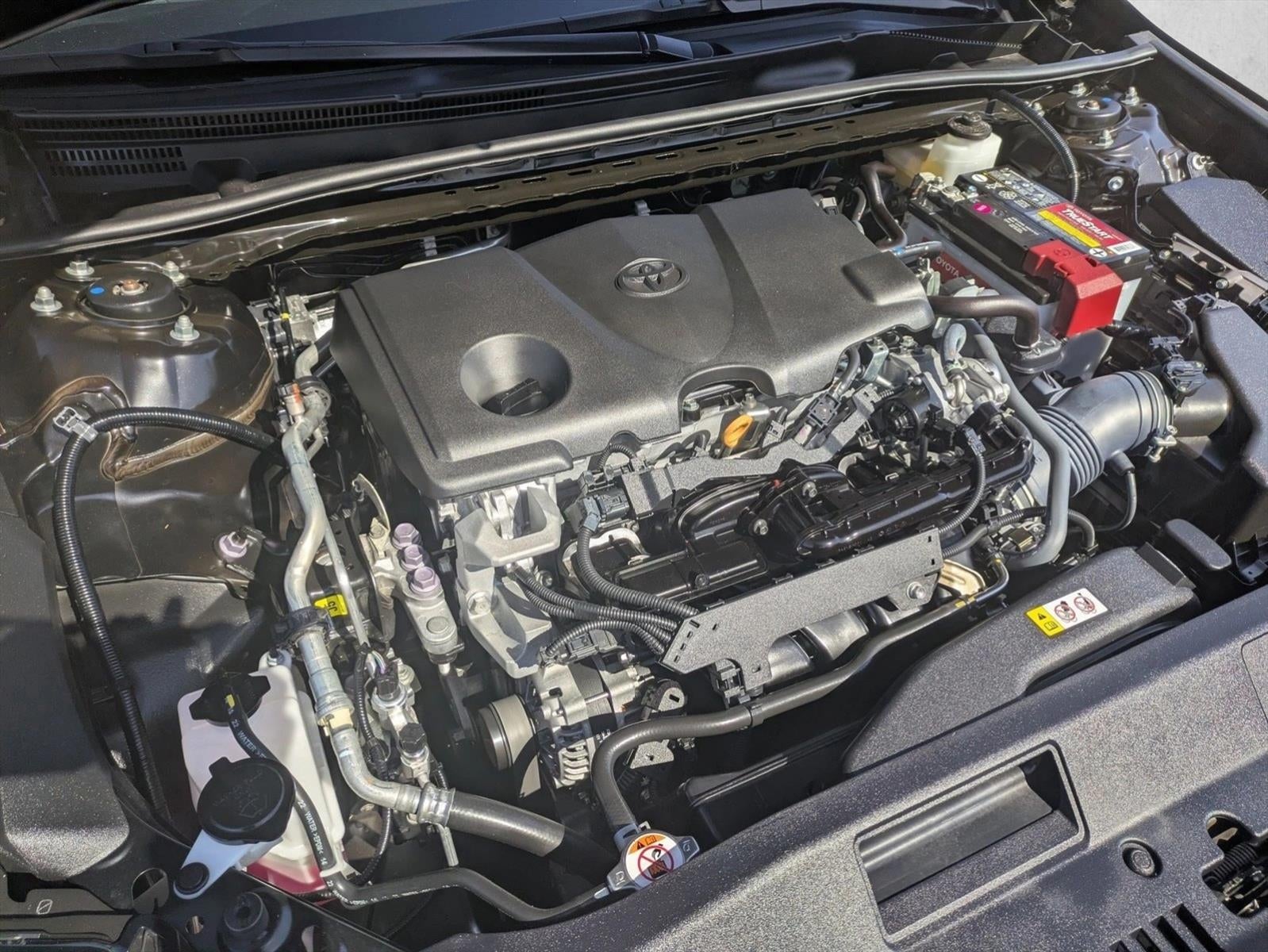 2023 Toyota Camry SE Auto (SE)