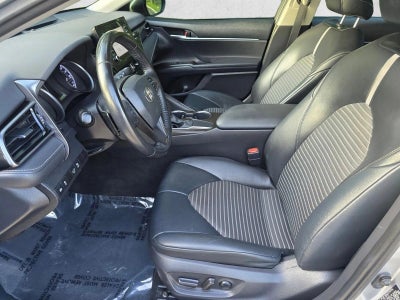 2021 Toyota Camry SE Auto (SE)