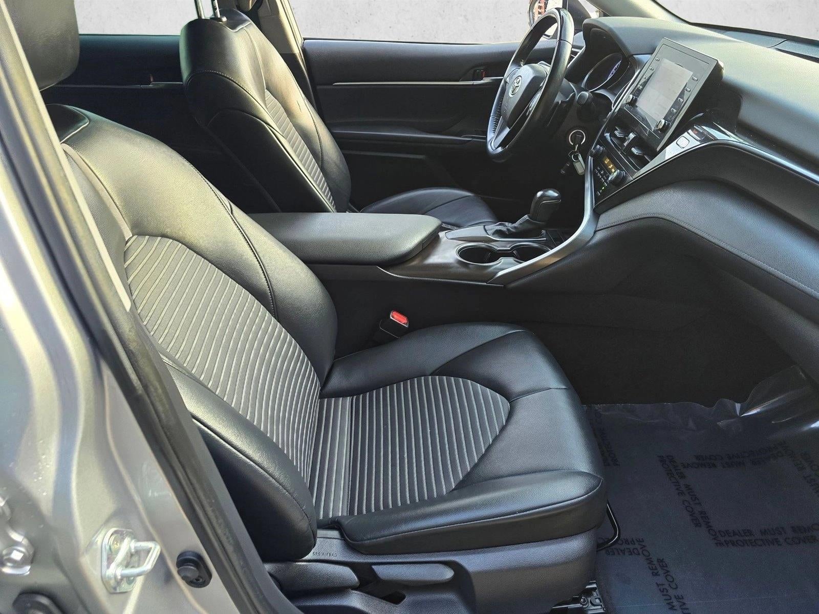2021 Toyota Camry SE Auto (SE)