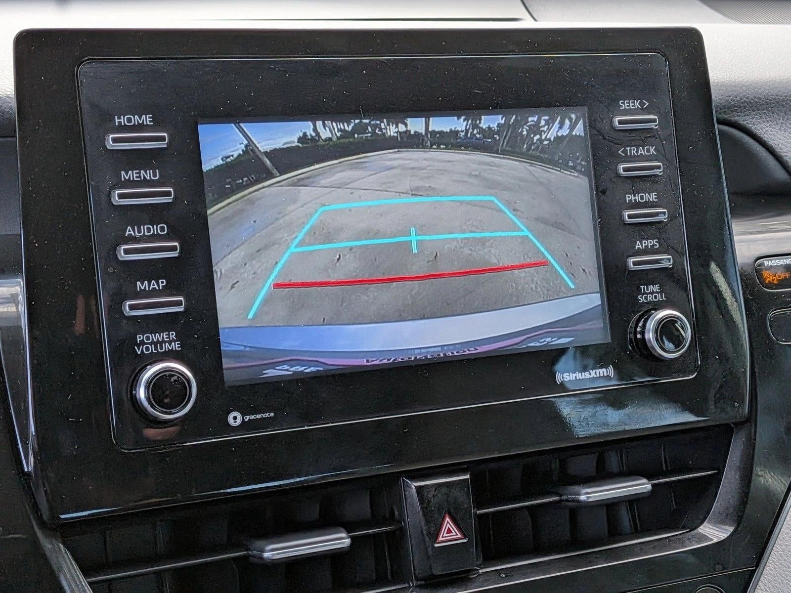 2022 Toyota Camry SE Auto (SE)