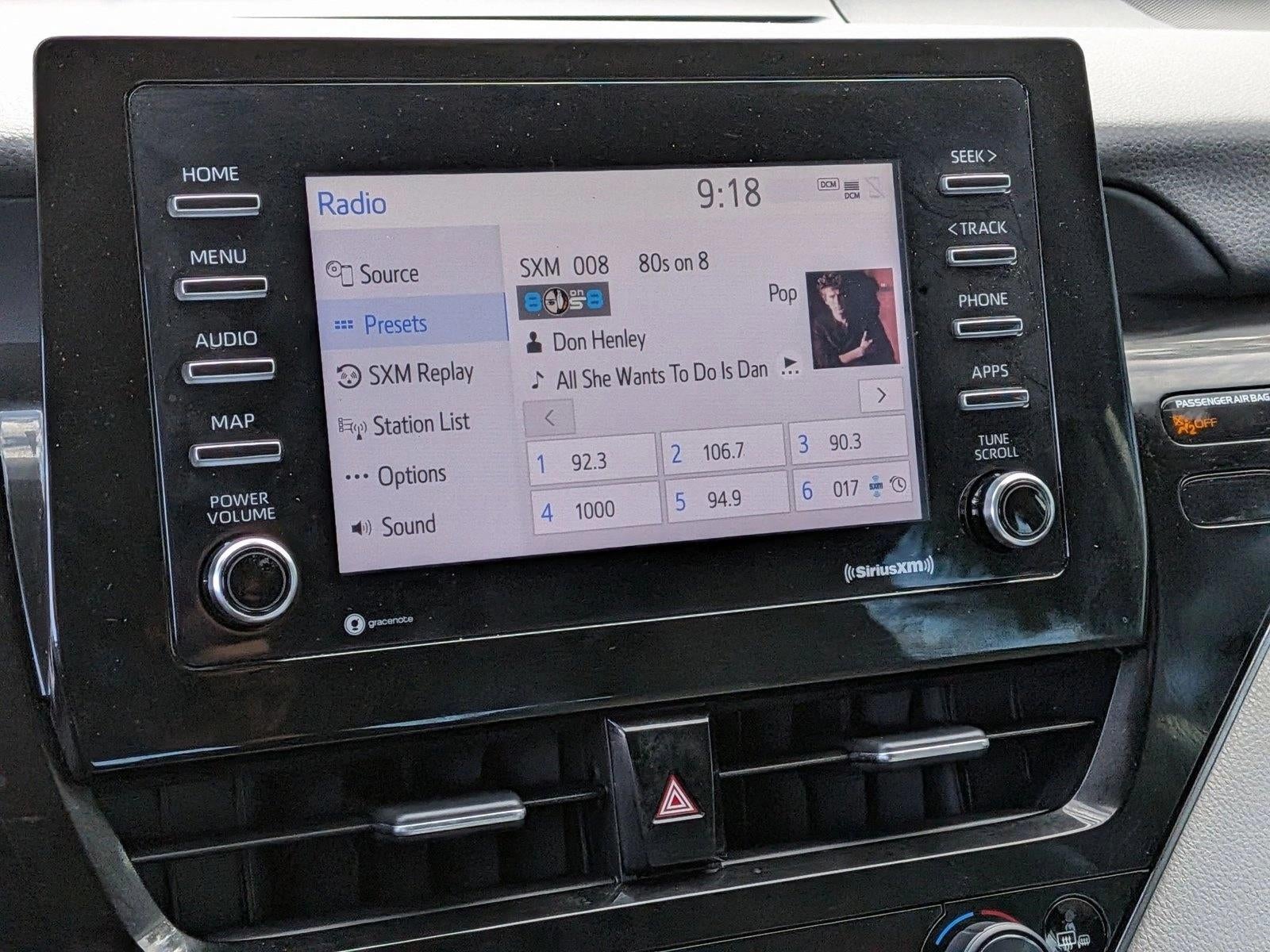 2022 Toyota Camry SE Auto (SE)