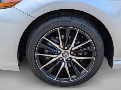 2022 Toyota Camry SE Auto (SE)