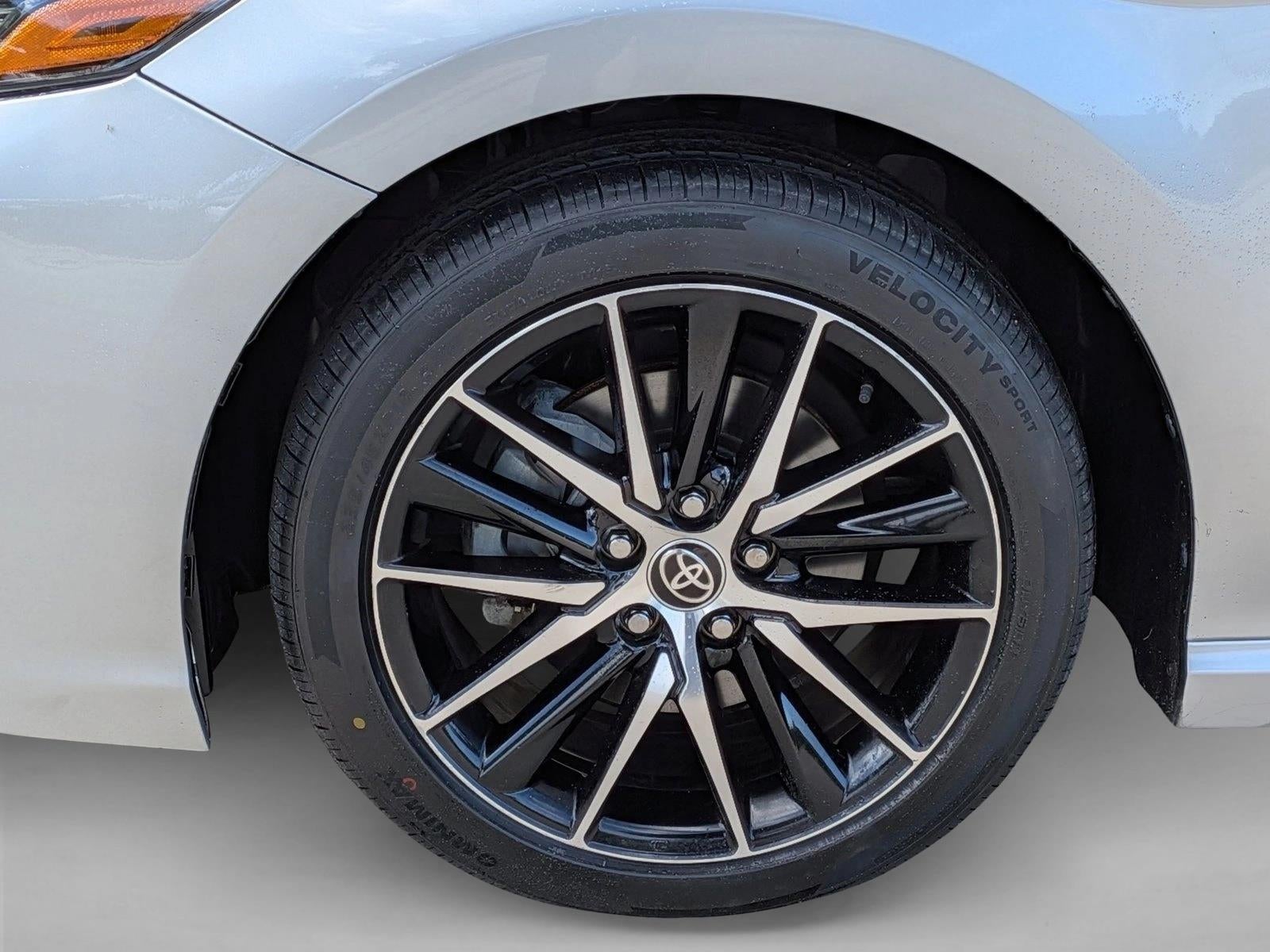 2022 Toyota Camry SE Auto (SE)