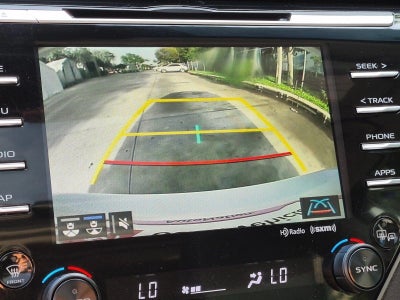 2020 Toyota Camry Hybrid SE CVT (Natl)