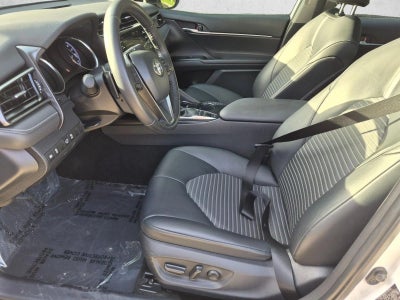 2020 Toyota Camry Hybrid SE CVT (Natl)