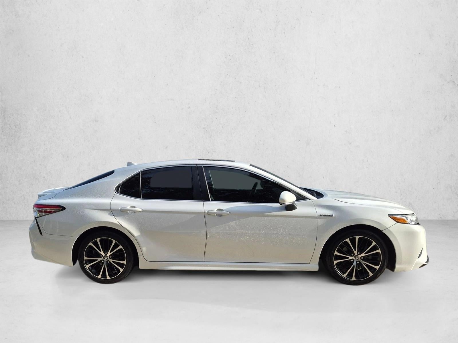 2020 Toyota Camry Hybrid SE CVT (Natl)