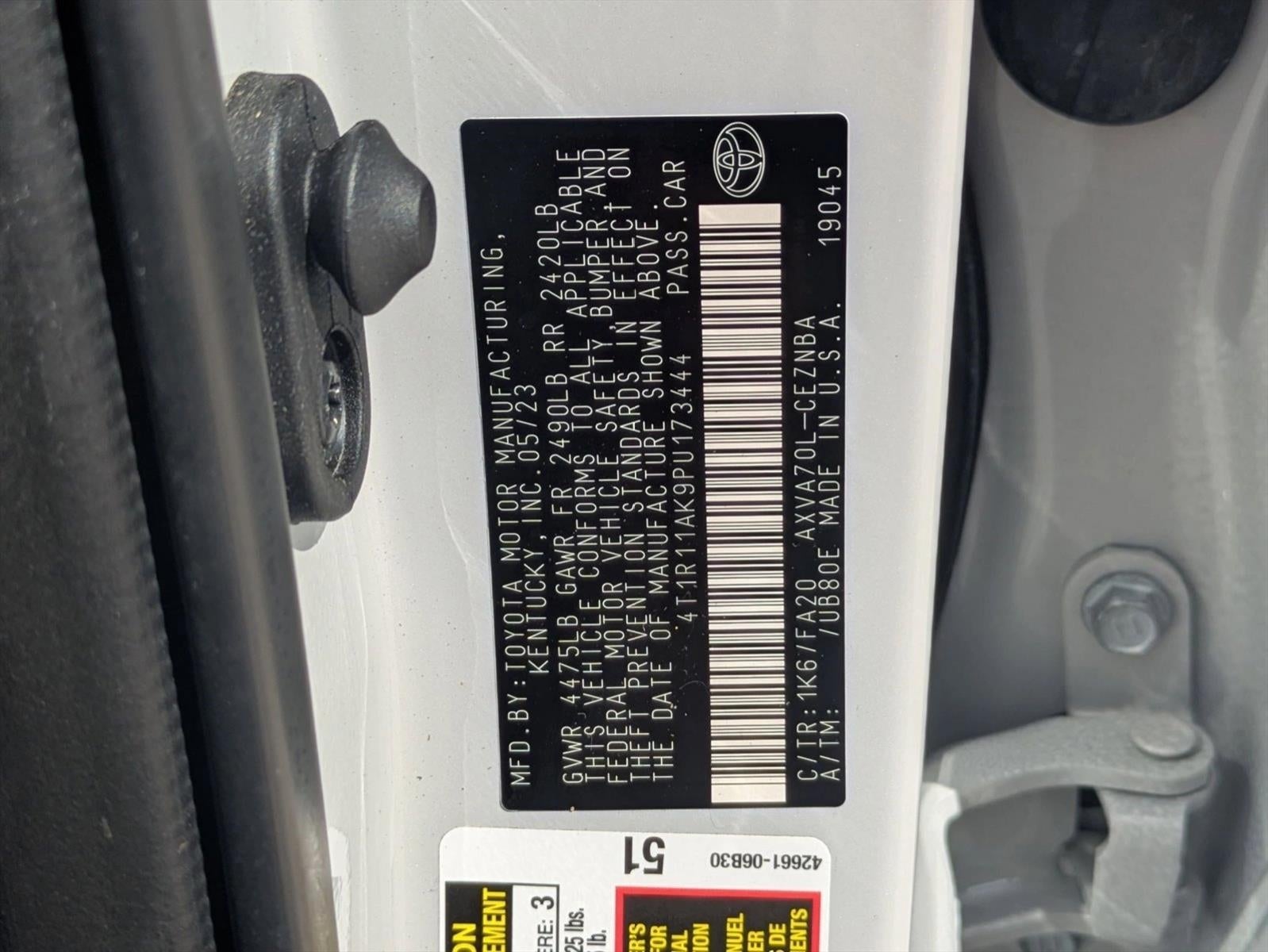 2023 Toyota Camry LE Auto (SE)