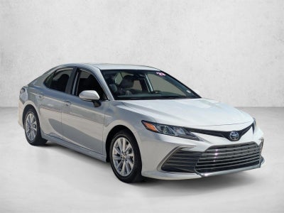 2023 Toyota Camry LE Auto (SE)