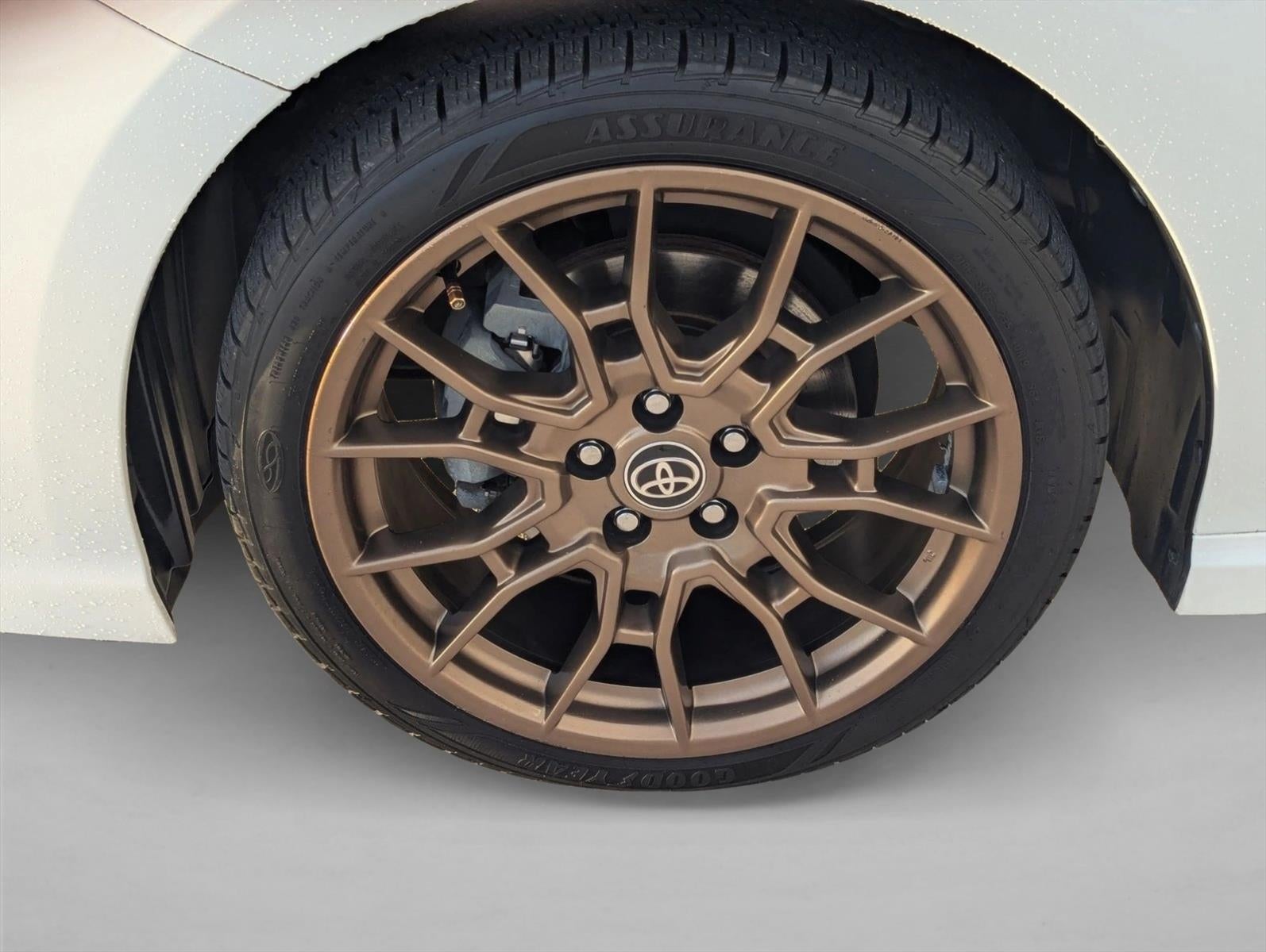 2023 Toyota Camry SE Nightshade Auto (Natl)