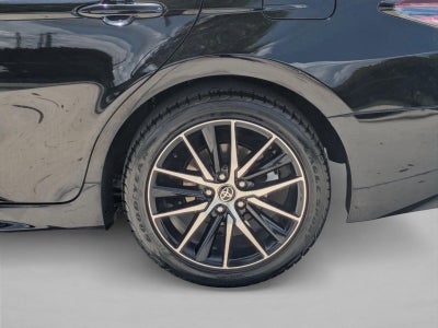 2022 Toyota Camry SE Auto (SE)
