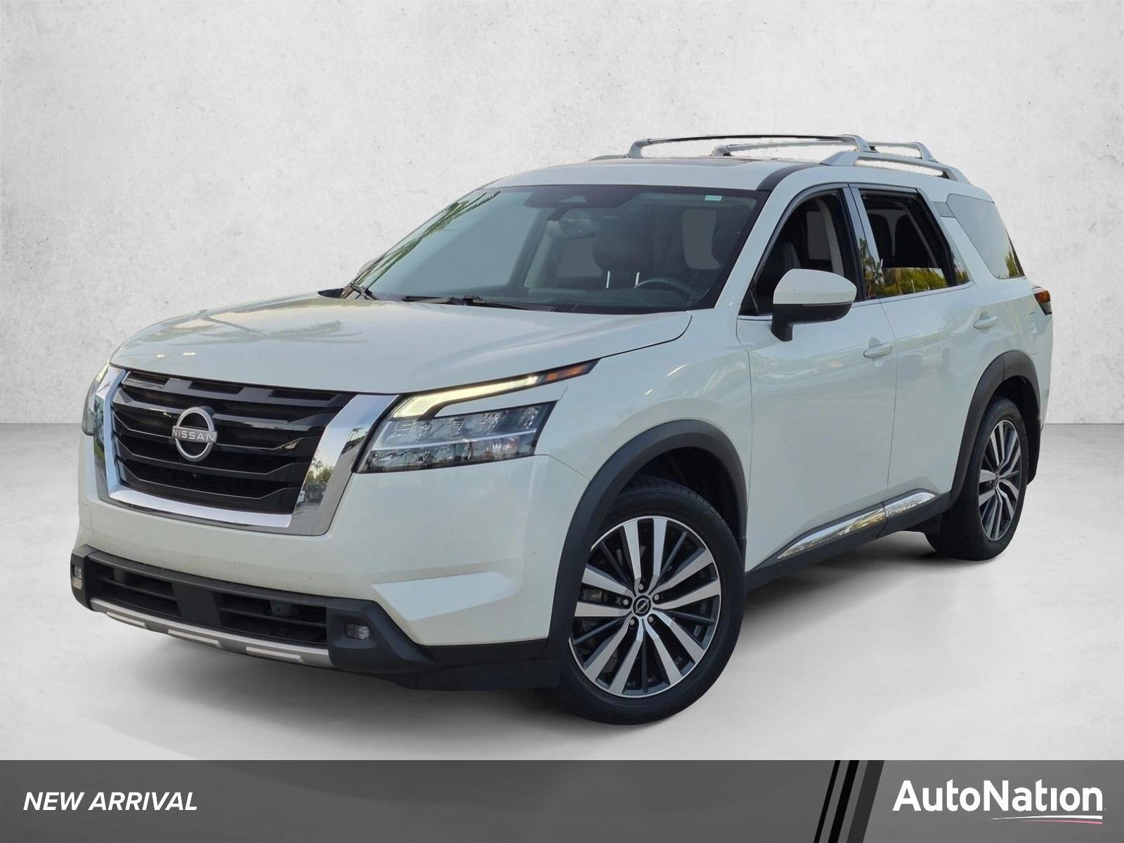 2022 Nissan Pathfinder Platinum 2WD