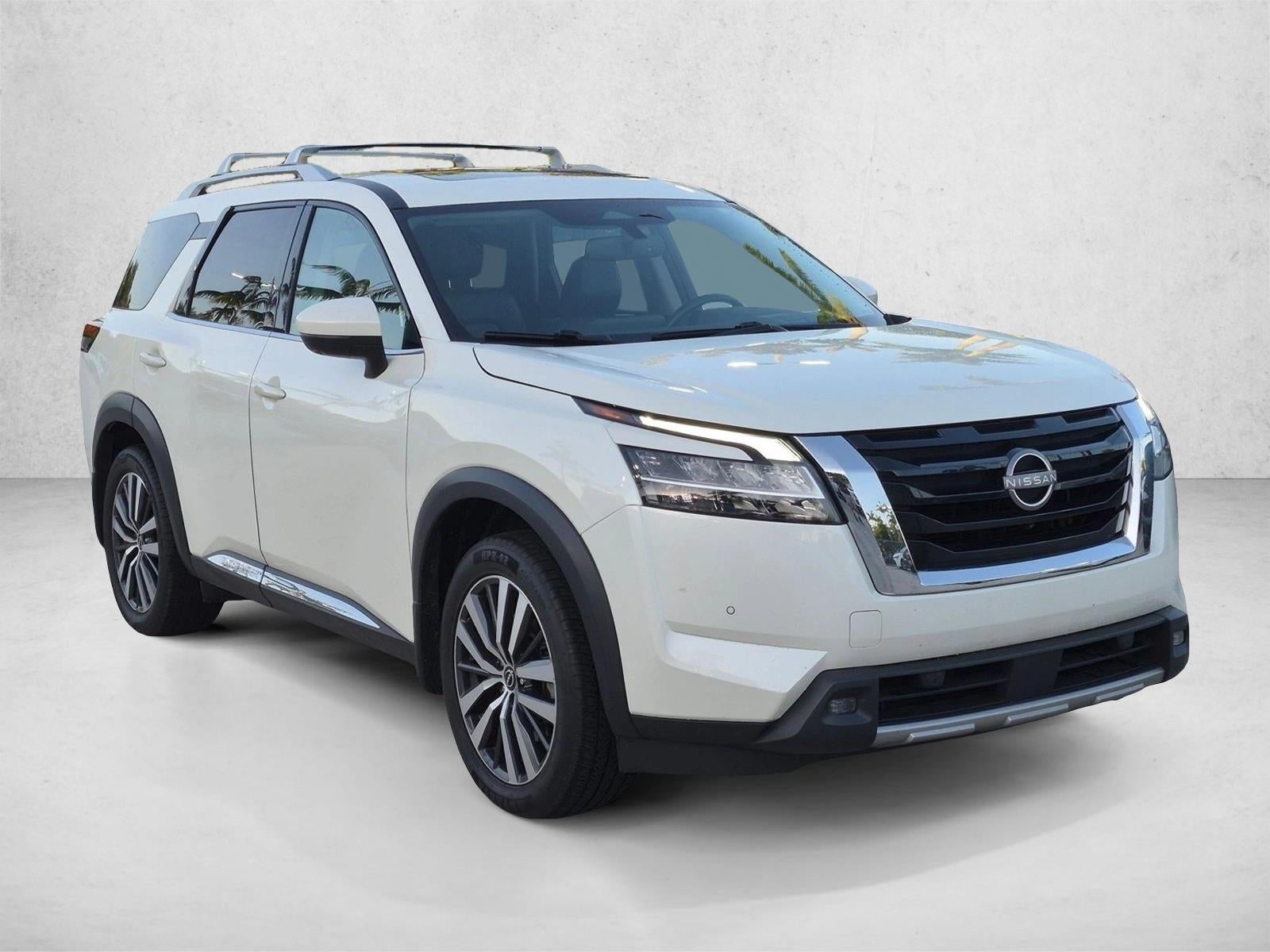 2022 Nissan Pathfinder Platinum 2WD