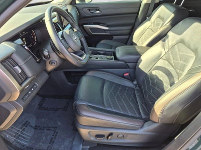 2023 Nissan Pathfinder Platinum 4WD