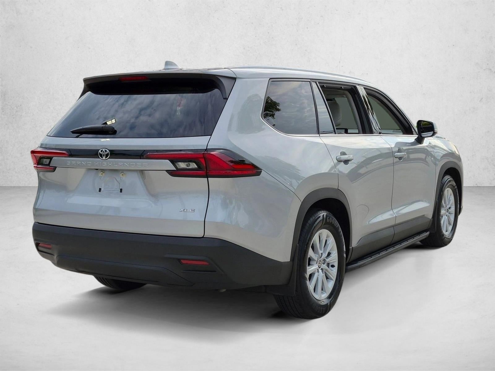 2025 Toyota Grand Highlander XLE FWD (Natl)