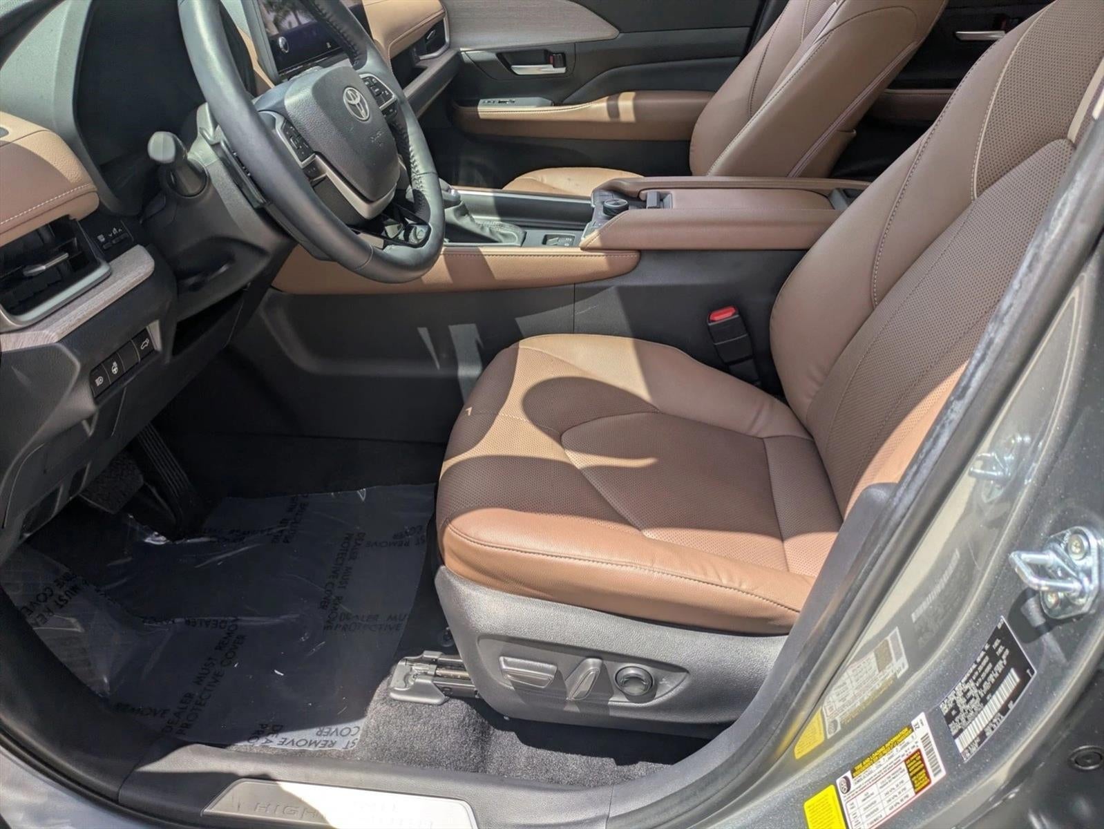 2025 Toyota Grand Highlander Platinum AWD (Natl)