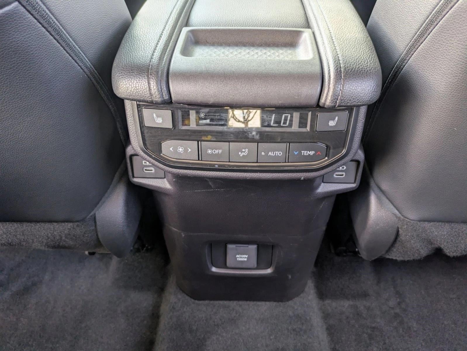 2025 Toyota Grand Highlander Hybrid Limited AWD (Natl)