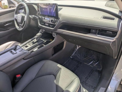 2025 Toyota Grand Highlander Hybrid Limited AWD (Natl)