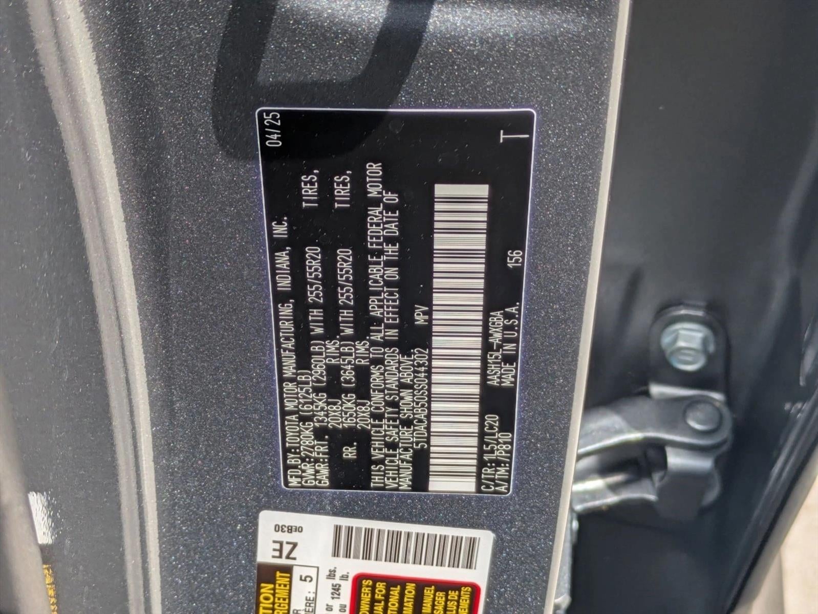 2025 Toyota Grand Highlander Hybrid Limited AWD (Natl)