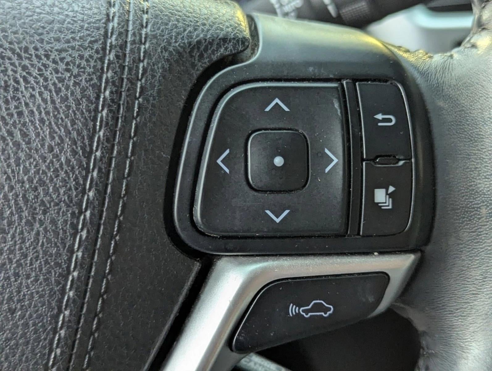 2016 Toyota Highlander Hybrid AWD 4dr Limited (SE)