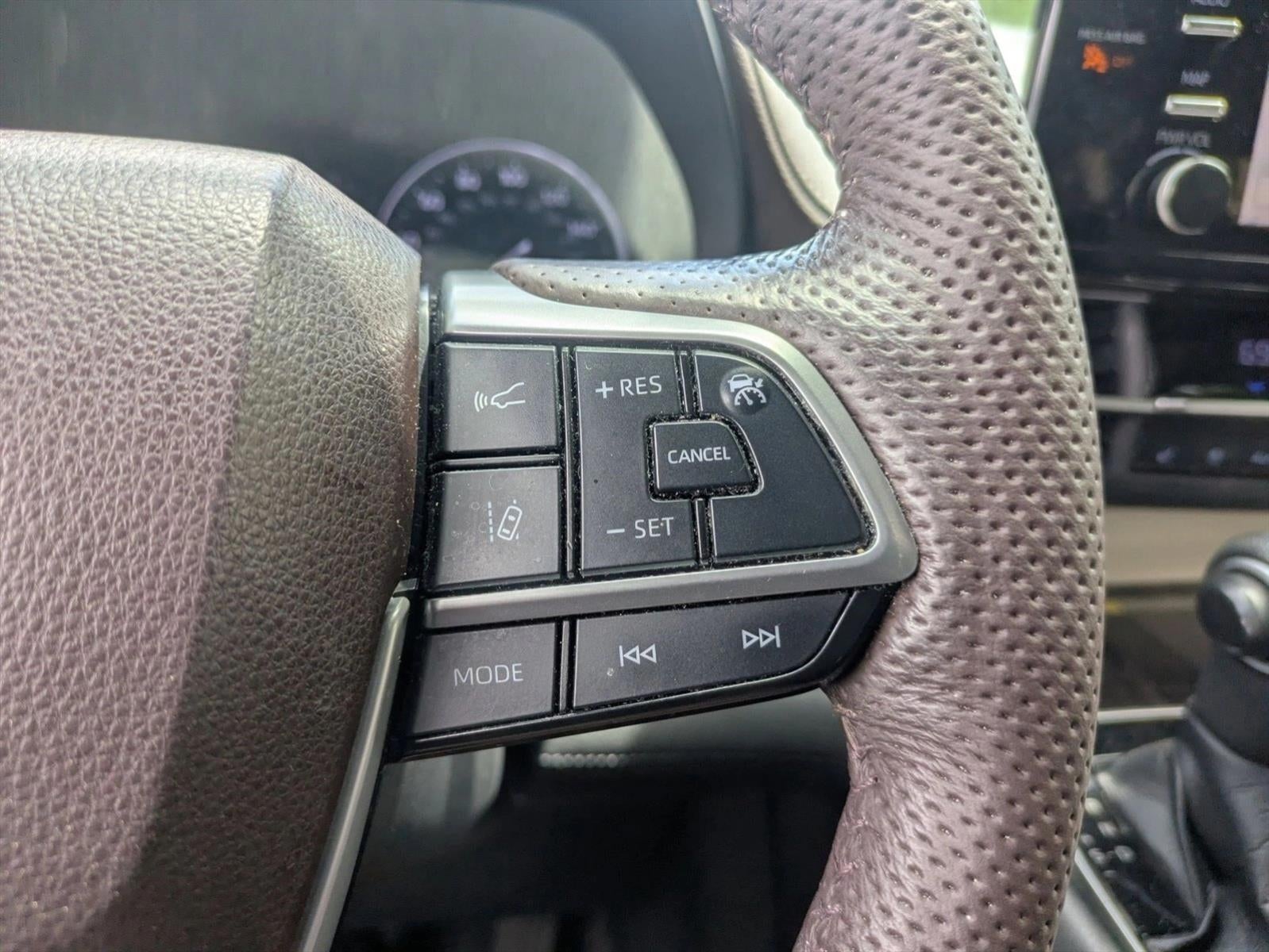 2022 Toyota Sienna Platinum AWD 7-Passenger (GS)