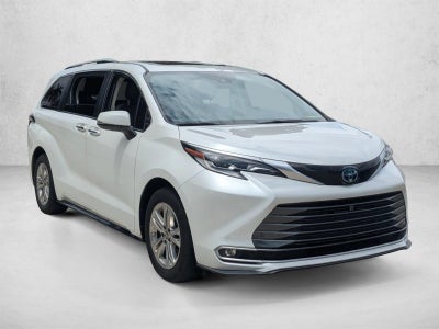 2022 Toyota Sienna Platinum AWD 7-Passenger (GS)
