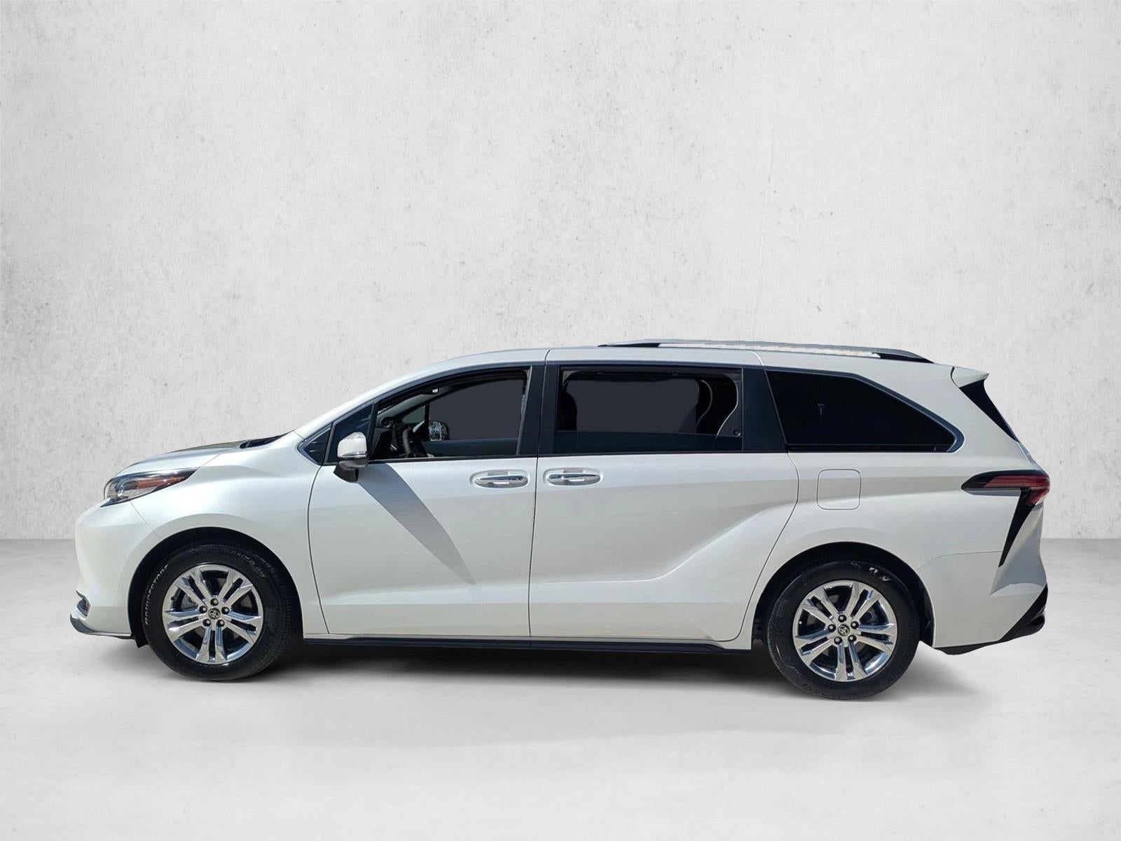 2022 Toyota Sienna Platinum AWD 7-Passenger (GS)