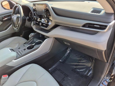 2022 Toyota Highlander XLE FWD (Natl)