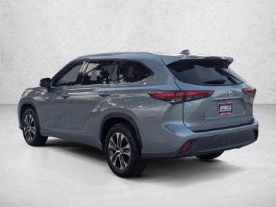 2021 Toyota Highlander XLE FWD (Natl)