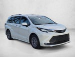 2021 Toyota Sienna XLE FWD 8-Passenger (Natl)