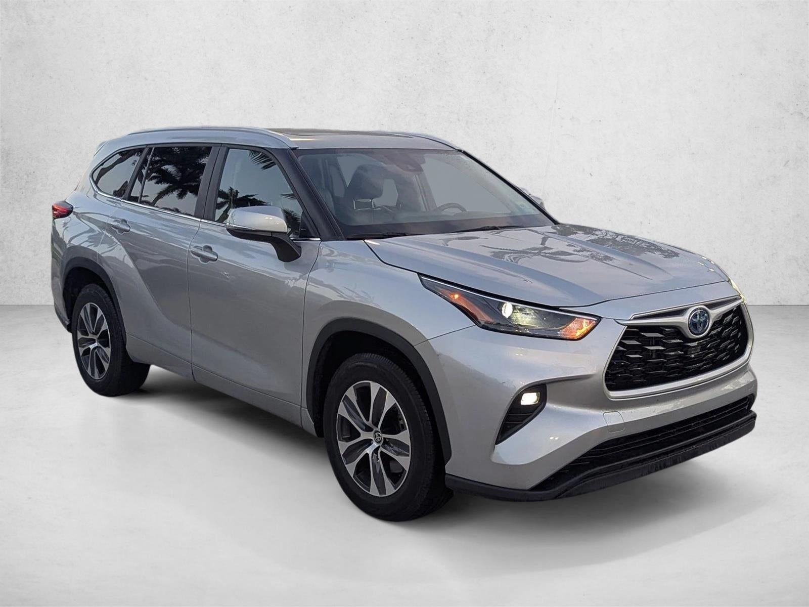 2023 Toyota Highlander Hybrid XLE FWD (Natl)