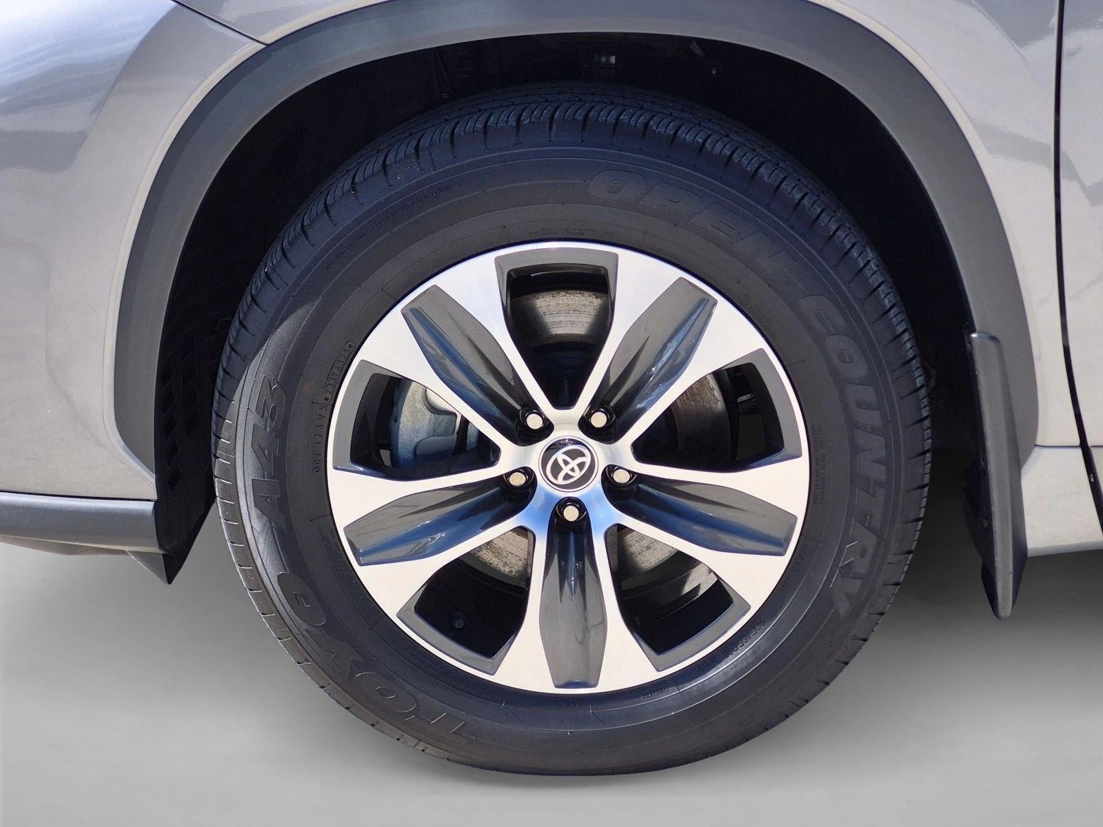 2026 Toyota Highlander Hybrid XLE AWD (Natl)