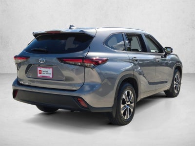 2026 Toyota Highlander Hybrid XLE AWD (Natl)