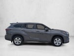 2024 Toyota Highlander LE FWD (Natl)