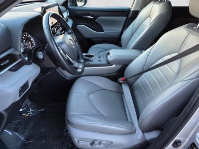 2023 Toyota Highlander XLE FWD (Natl)