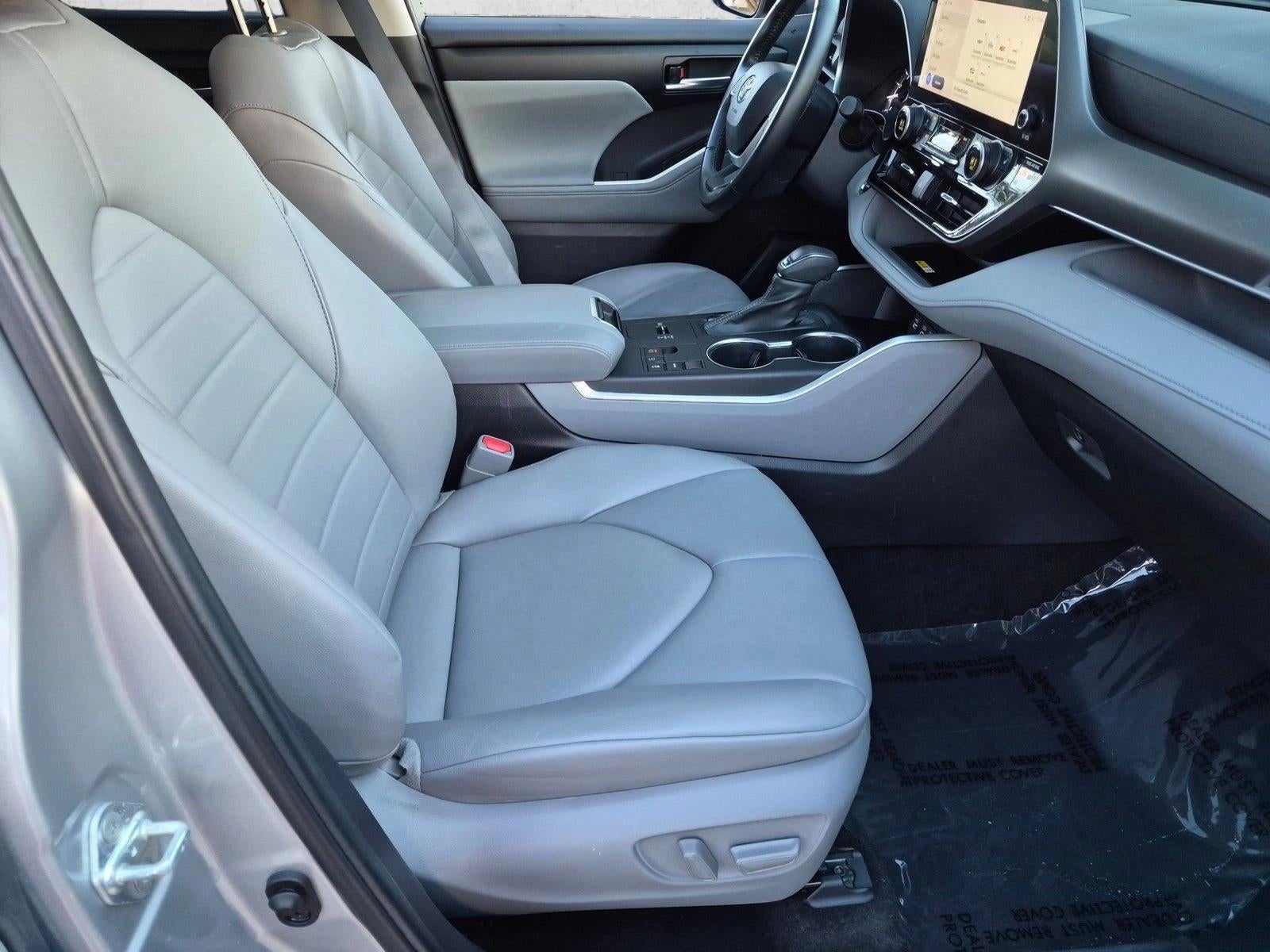 2023 Toyota Highlander XLE FWD (Natl)